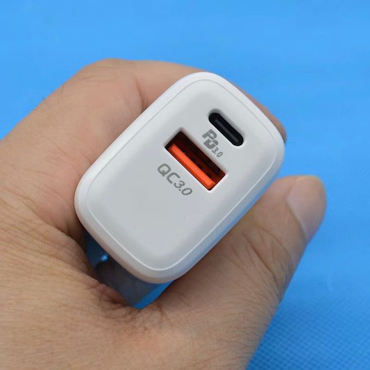 Powe Adapter USB A and C
